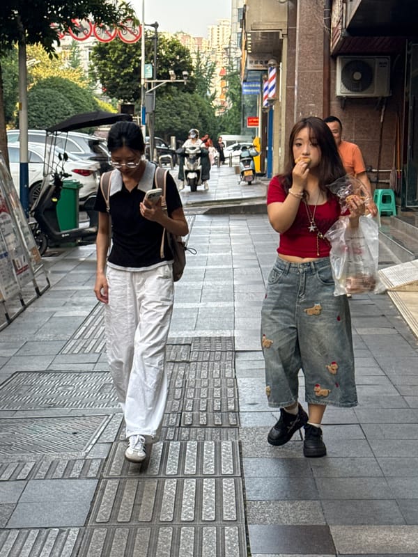 Morning street life documented across Jiangjin, China districts