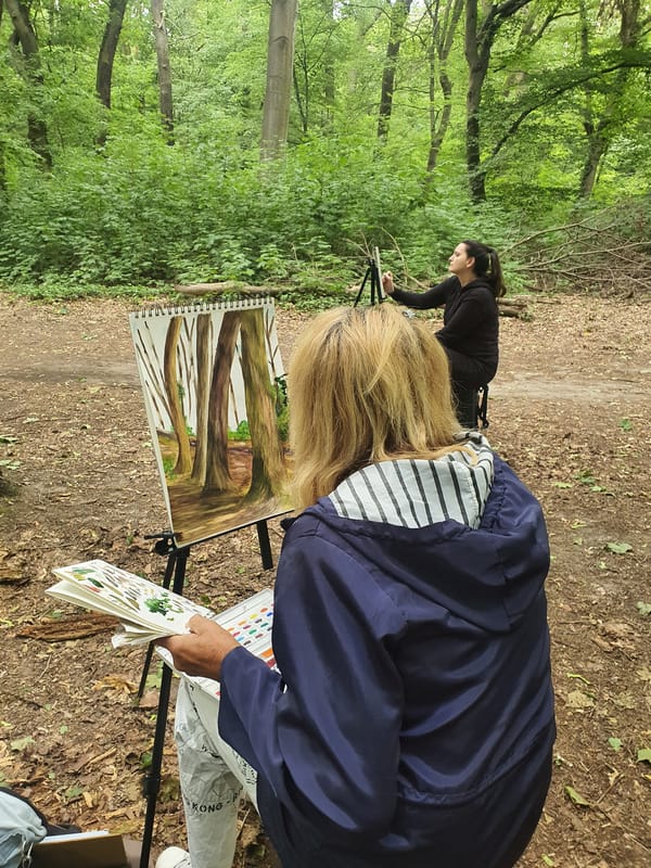 Outdoor painting session in a Falkensee woodland park