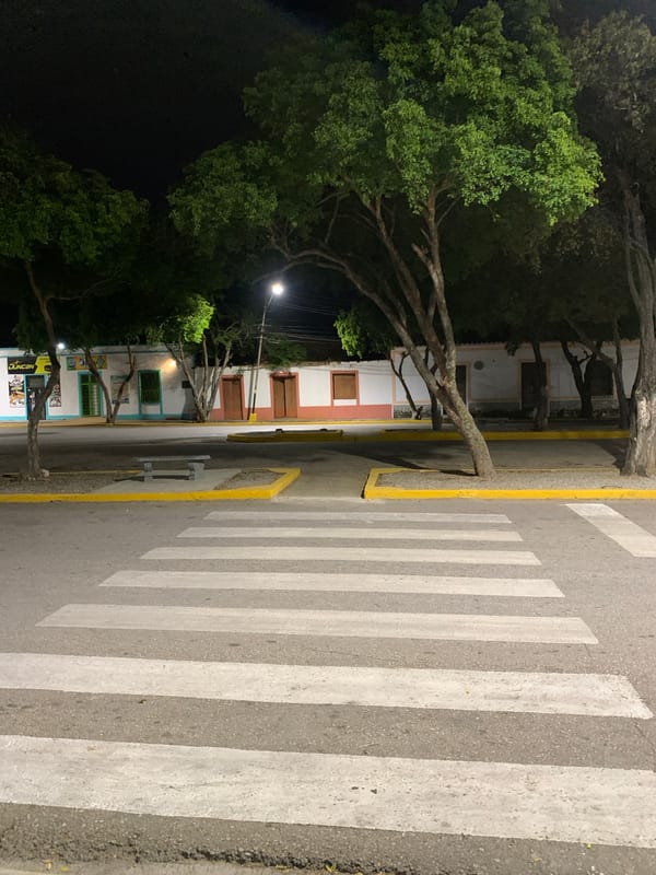 Nighttime urban scenes documented across Venezuelan towns