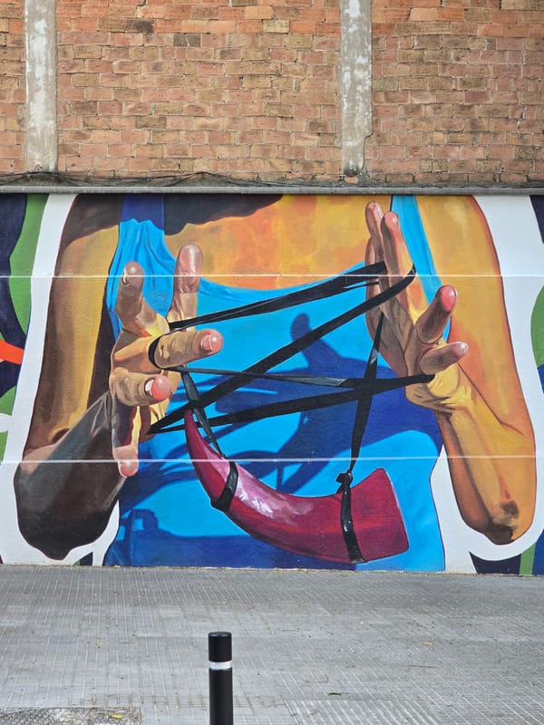 Outdoor live music and street art in Cornellà de Llobregat