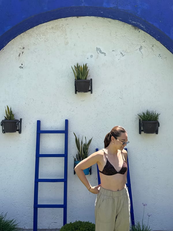 Friends gather for poolside party in Puebla backyard