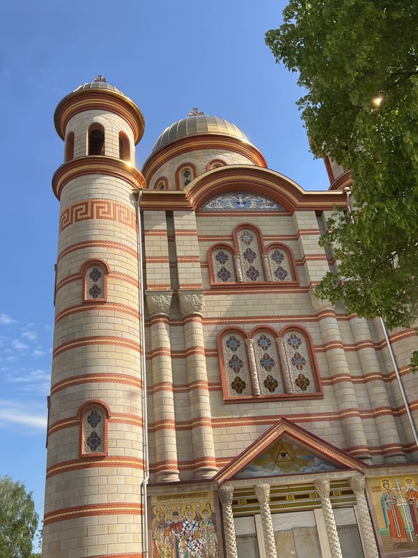 Religious sites and wildlife documented in Ternopil, Ukraine