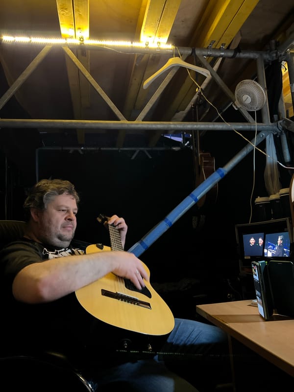 Quiet afternoon moments captured in Khimki: music, cats, selfies