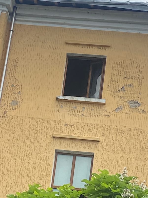 Morning in Tryavna: streets, sketching, and a woodworking studio