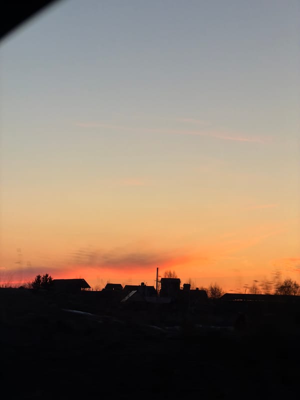 Sunset captured in Gory, Russia shows vibrant sky colors