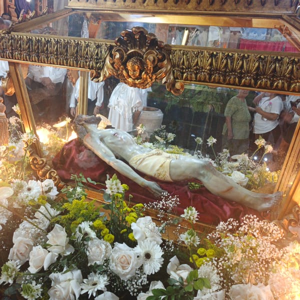 Religious procession with musical accompaniment held in Tinaquillo, Venezuela