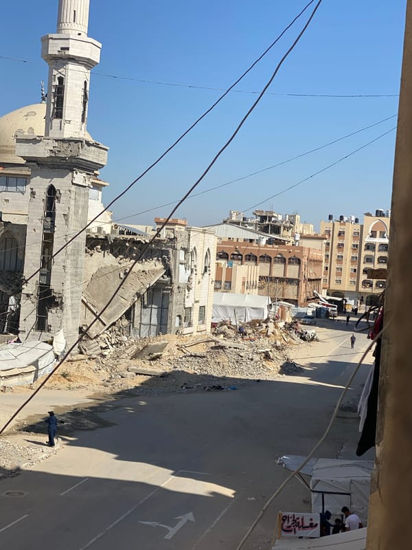 Refugee camps, damaged buildings documented in Khan Yunis