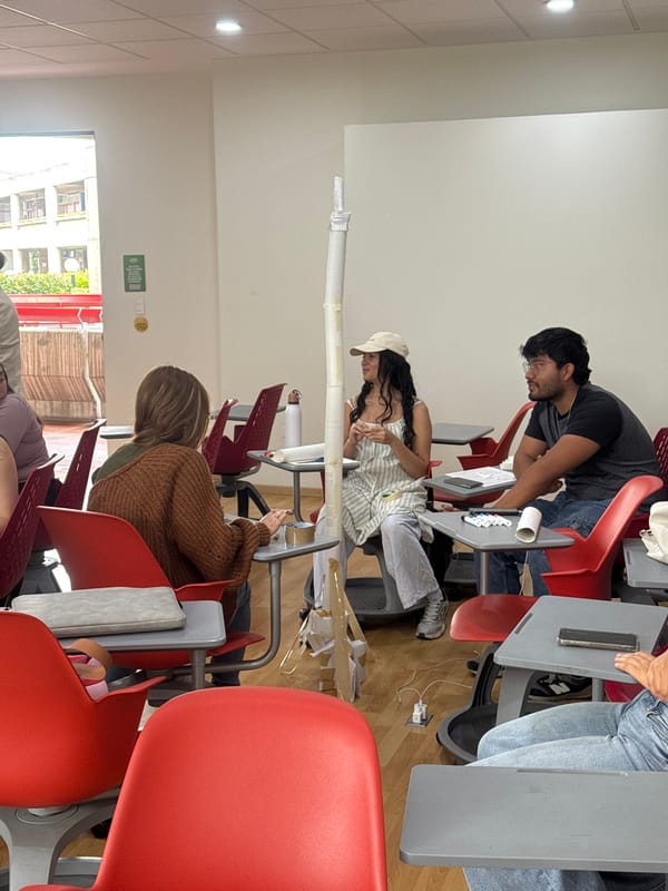 Students collaborate on classroom project in Mexico