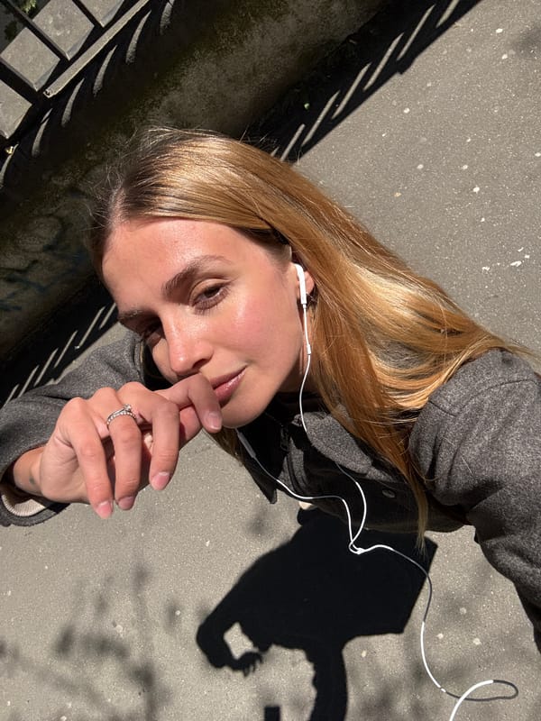 Woman found lying on sidewalk in central Tbilisi