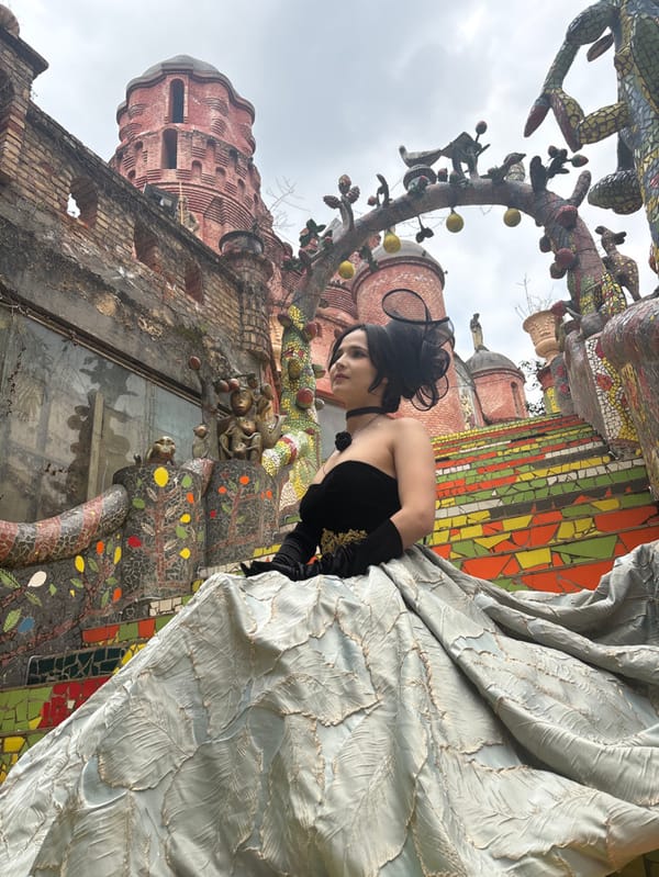 Formal costume photo session at ornate Baqiao architectural sites