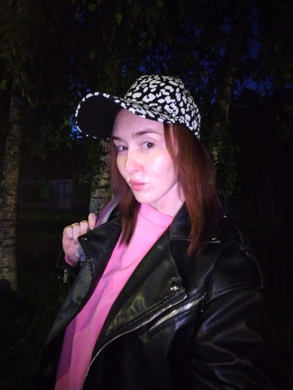 Evening moments documented in Izhevsk residential area