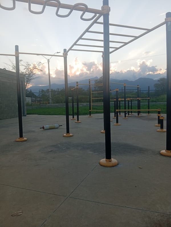 Exercise facility and street documented in Jamundí, Colombia
