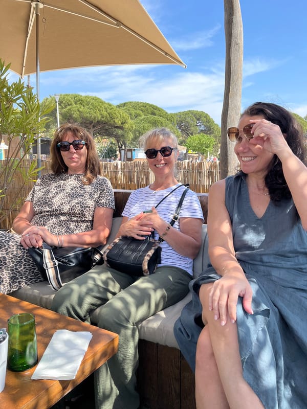 Tourist takes selfies at Sainte-Maxime landmarks during brief photo session