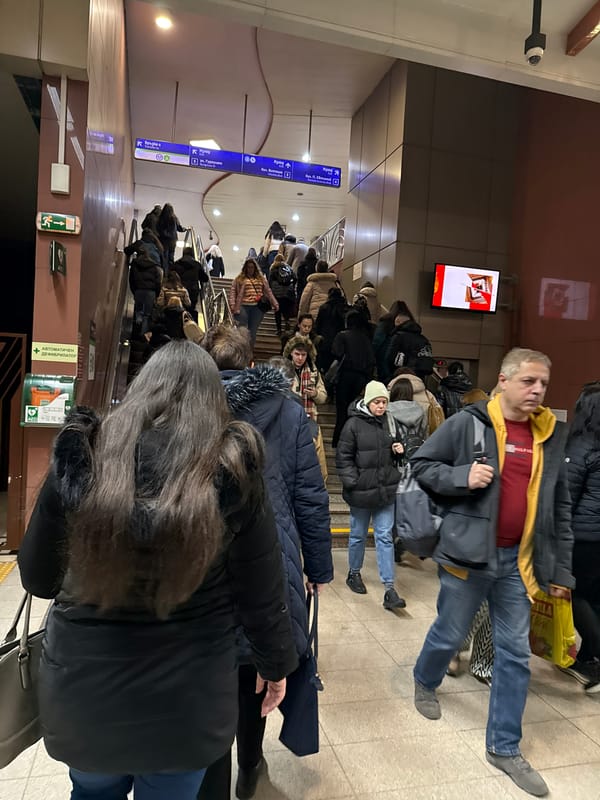 Morning commute crowds fill Sofia metro station