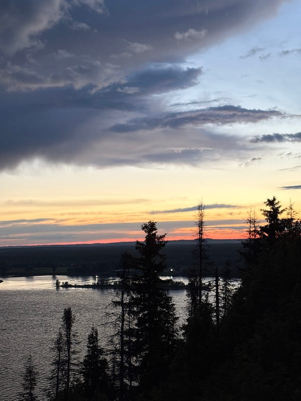 Sunset gatherings documented along Volga River in Ольховка, Russia