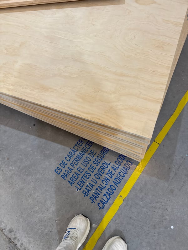 Evening scenes captured across San Bernardino Tlaxcalancingo shopping areas