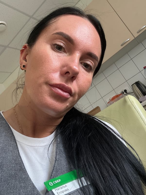 Woman takes multiple selfies in Chaikovsky apartment