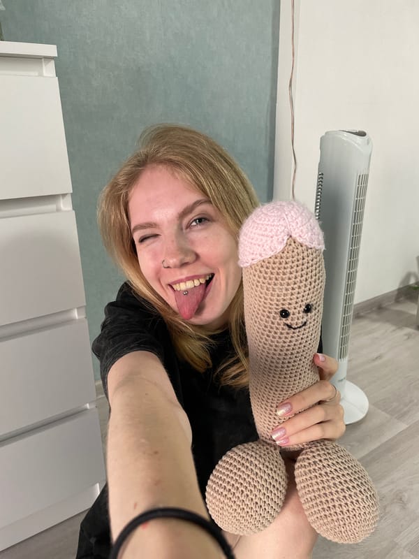 Handmade crochet novelty toy shown off in Izhevsk