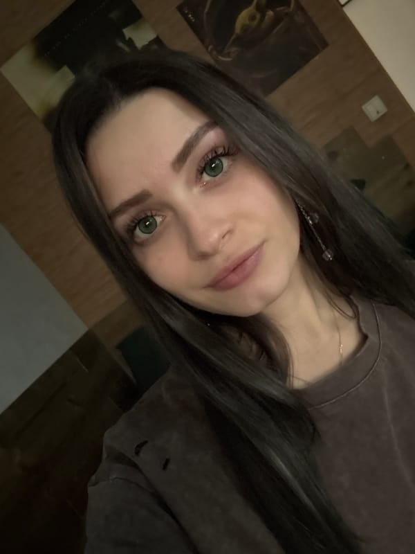 Woman Photographed in Portrait Session in Reutov, Russia
