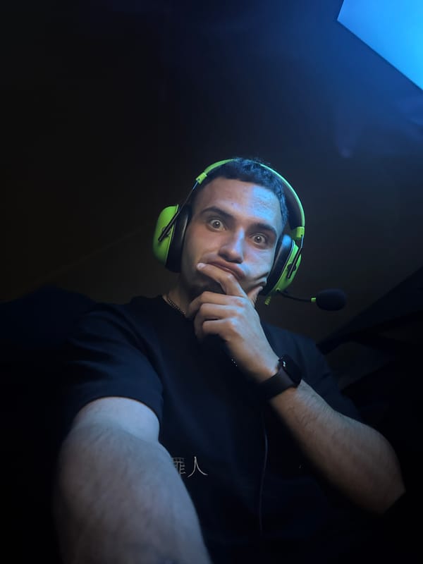 Gaming session documented in Shumen with Counter-Strike setup
