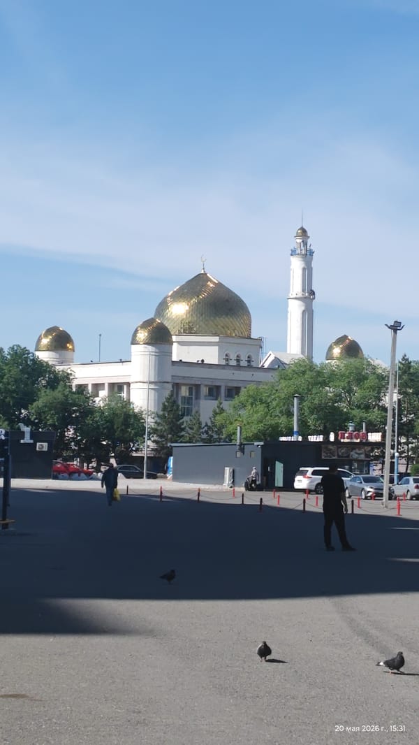 Clear day view of Hazrat Sultan Mosque in Astana