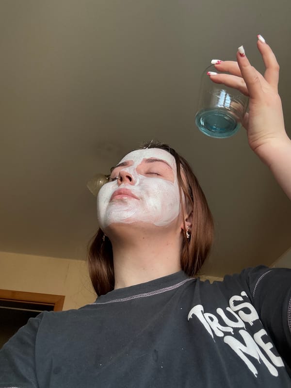 Beauty treatment session documented in Izhevsk