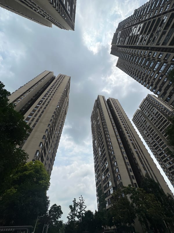 Morning street life documented in Chongqing High-tech Zone