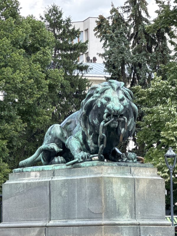Up-close look at Ruse's Sailor's Monument and its bronze lion