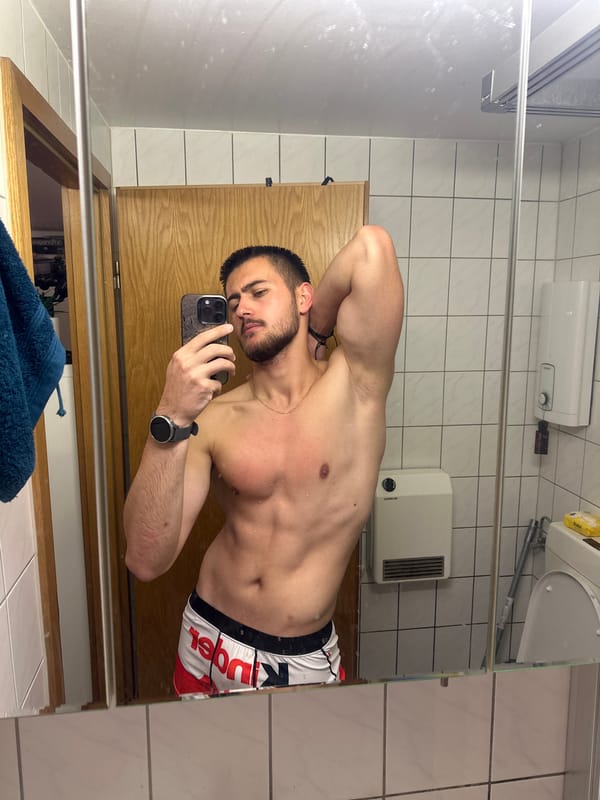 Man takes bathroom selfie in Essen, Germany