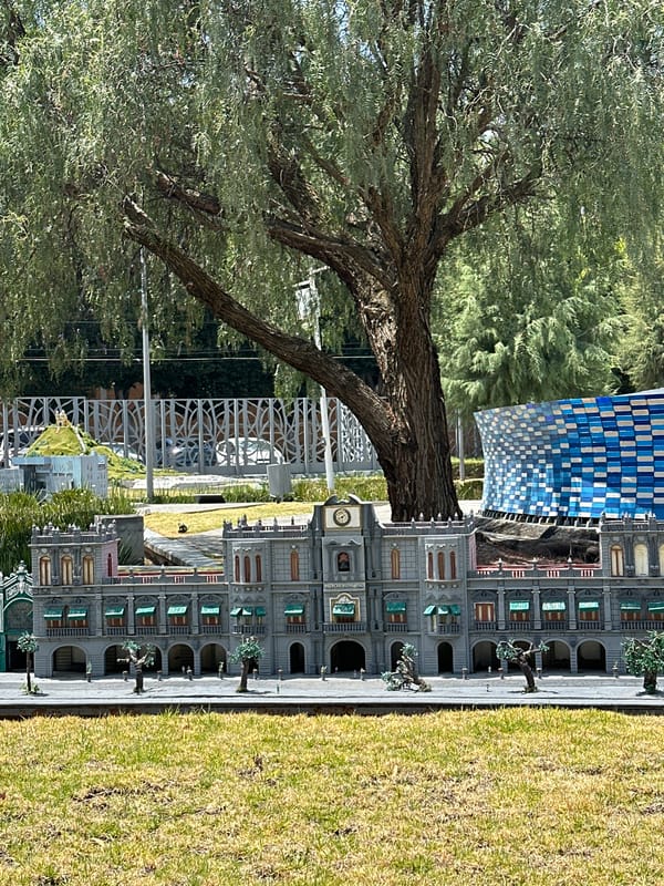 Tourist visits miniature Puebla historic center display