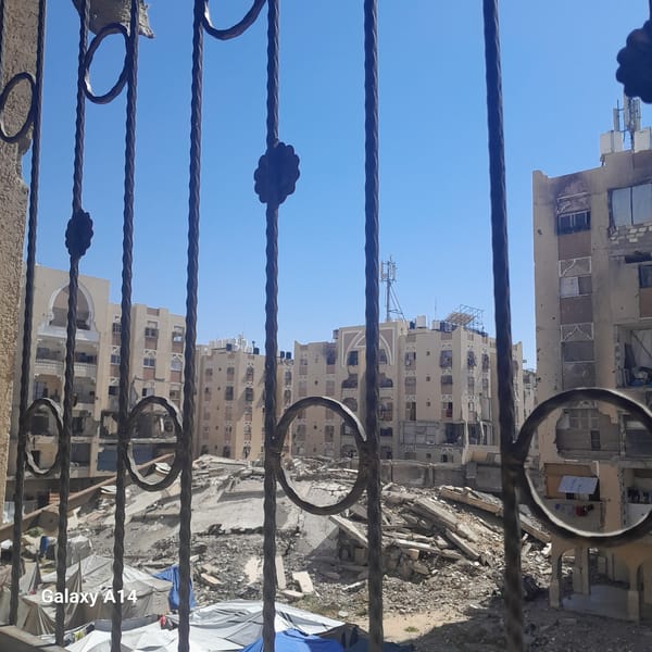 Witness documents widespread destruction in Khan Yunis from balcony