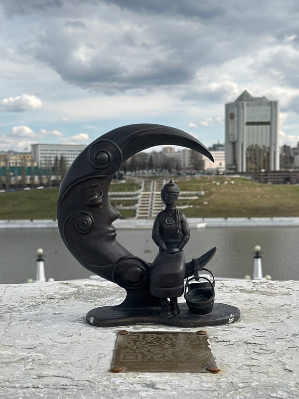 Tourist photos captured at Cheboksary waterfront bridge and monuments