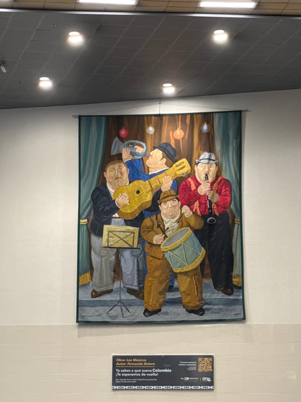 Botero's "Los Músicos" tapestry displayed in Bogota gallery