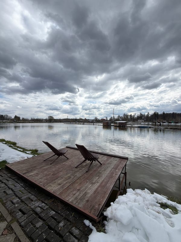 Spring thaw documented at lakeside in Lytkino, Russia