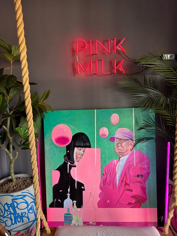 Everyday moments captured across Khimki, Russia Tuesday morning