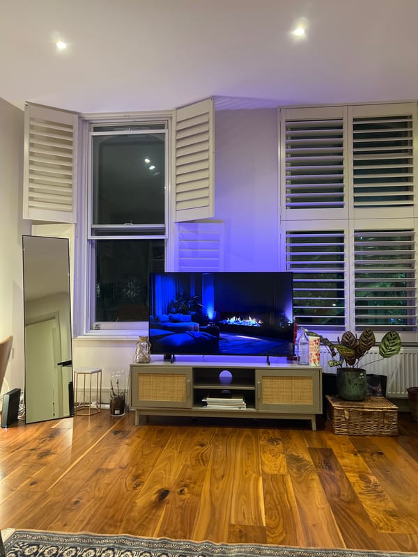 London resident captures quiet evening interior moment