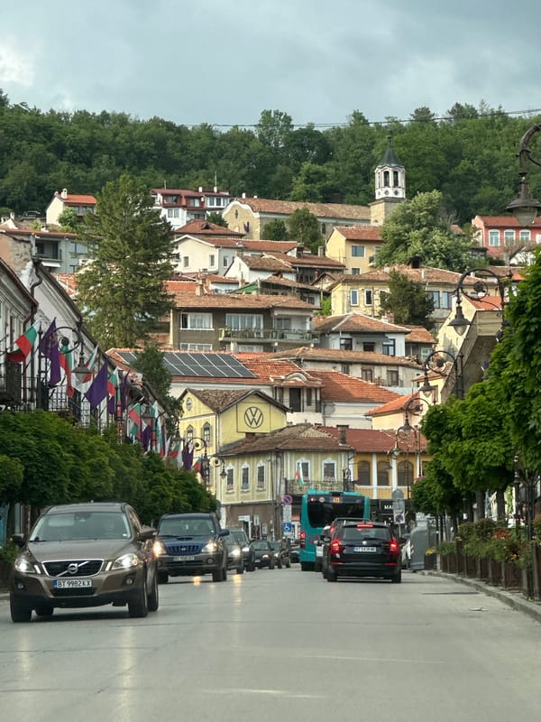Tourist documents historic monuments and streetscapes in Veliko Tarnovo