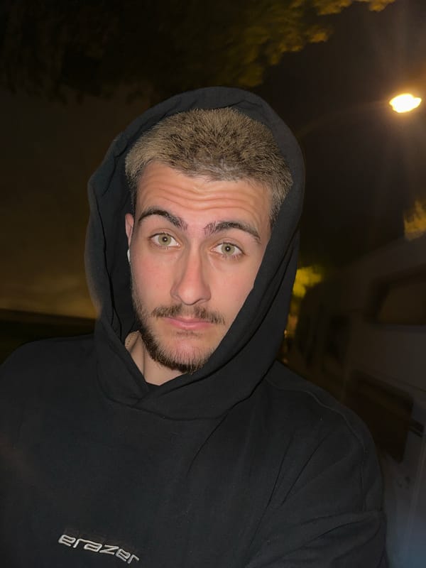 Person in branded hoodie observed in Essen, Germany