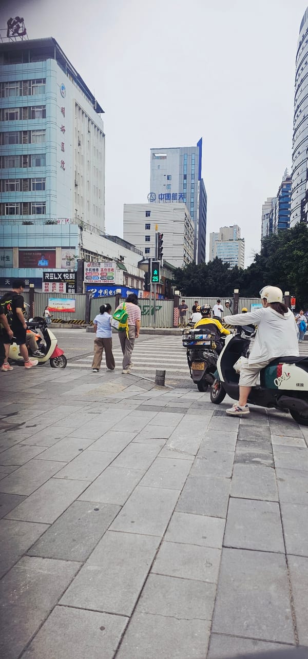 Morning street life documented in Jiulongpo District, China