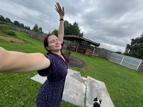 Backyard morning: animals, plants, and a selfie