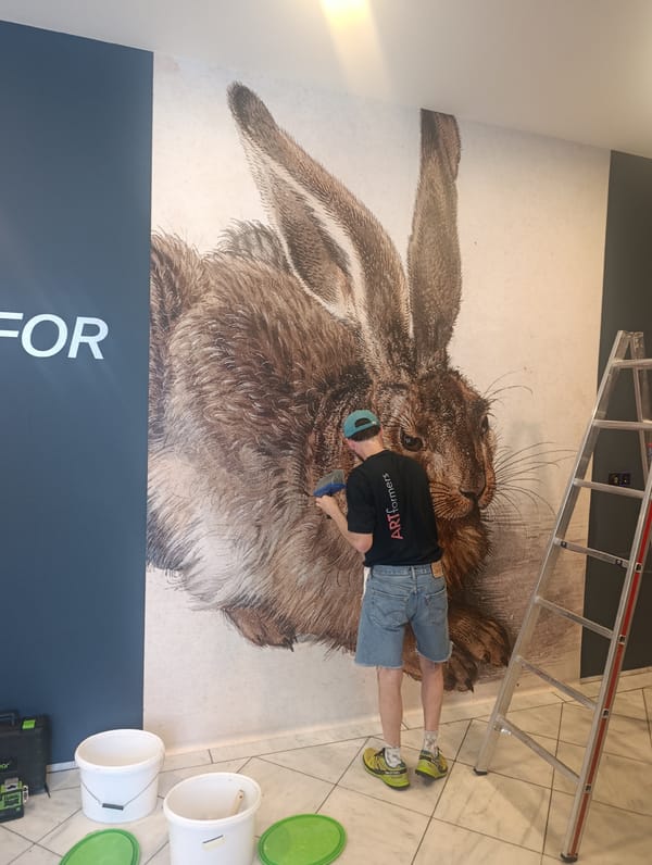Albertina Vienna: gallery visit meets large-scale hare mural installation