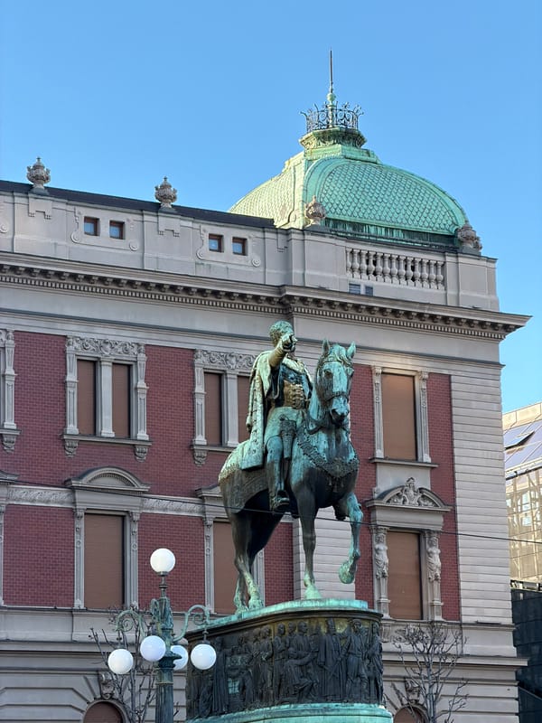 Routine urban life documented across Belgrade during afternoon hours