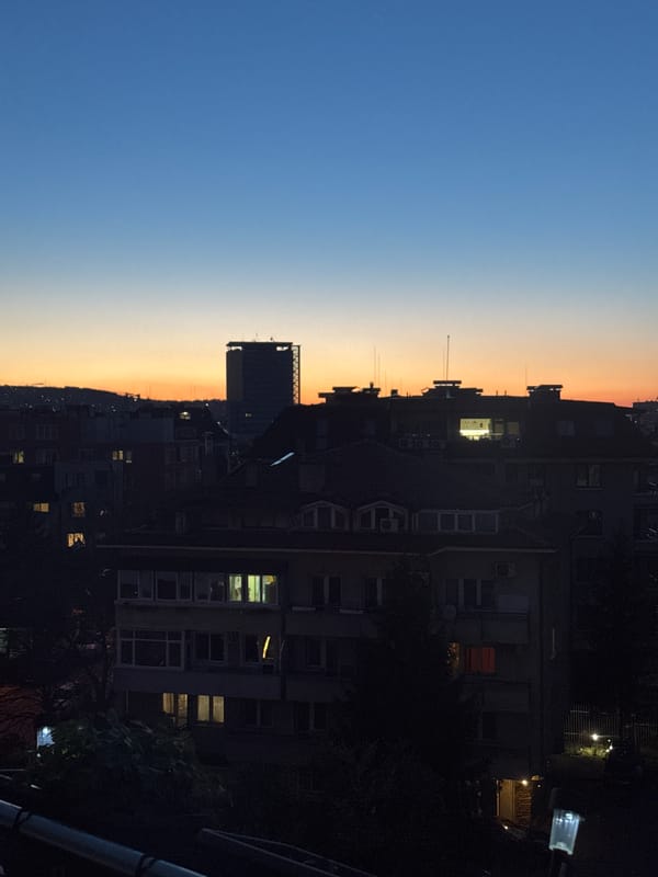 Evening moments captured across Sofia during 33-minute span
