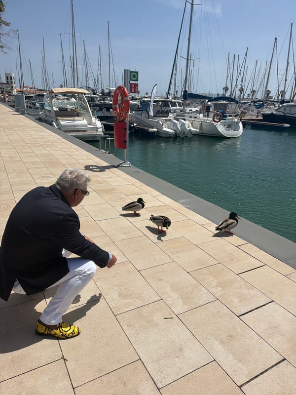 Casual morning scenes documented around Sitges marina and streets
