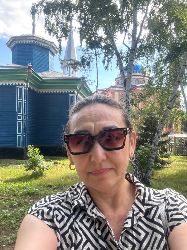 A summer morning wander through central Kokshetau's parks and streets