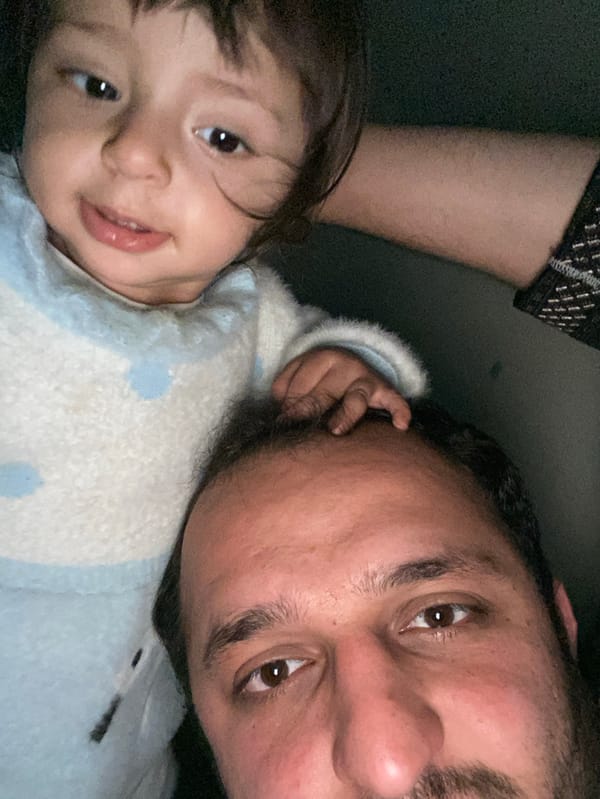 Family Photos Captured in Kandahar Show Father with Young Children