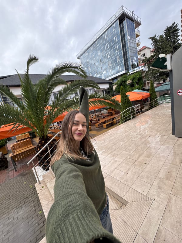 Tourists visit marine park in Sochi, take photos