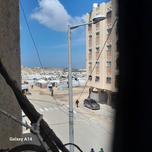 Khan Yunis residents navigate daily life amid widespread structural damage