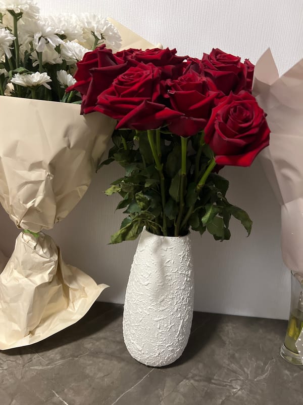 Flower bouquets and construction scenes around Yekaterinburg