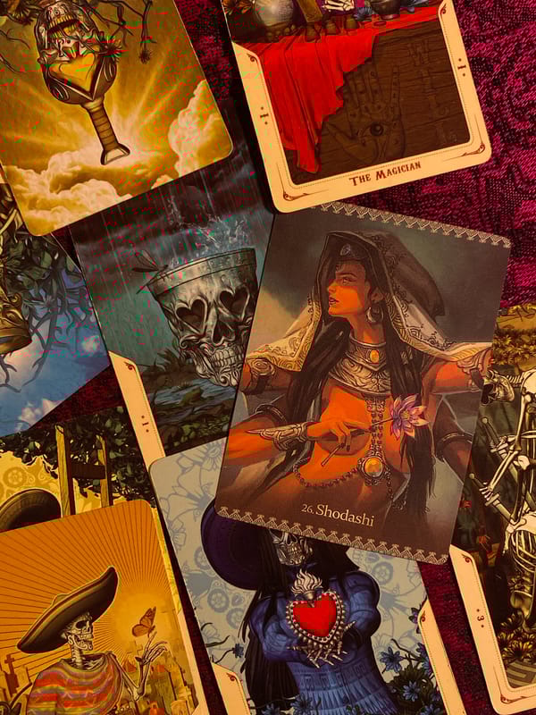 Tarot reading session documented in Kunje, Montenegro